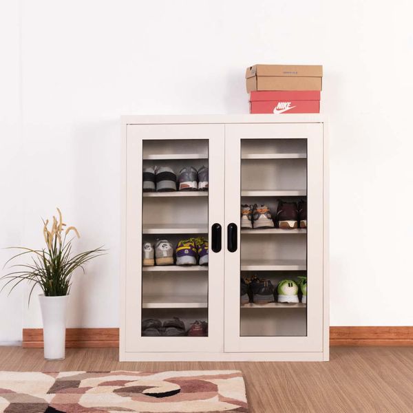 Shoe cabinet